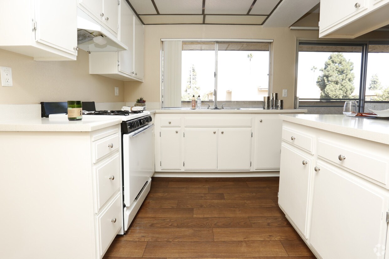 Villa Camarillo Apartments Apartments in Camarillo, CA