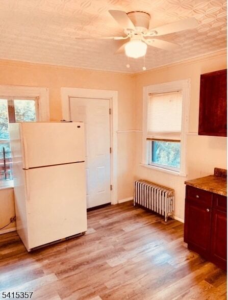 Foto del edificio - 144 Lawrence St