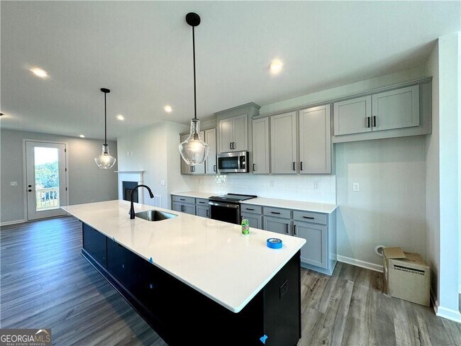 Building Photo - 1409 Creekside Cir NW