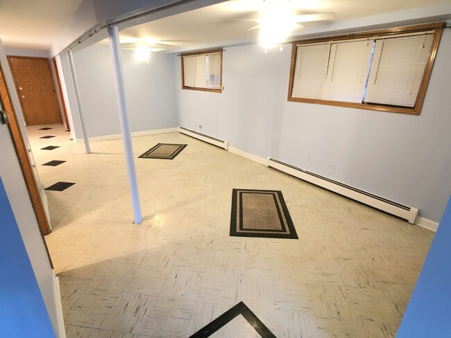 Building Photo - 4521 S St Louis Ave