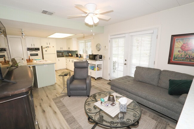 Building Photo - 209 Marisma Way