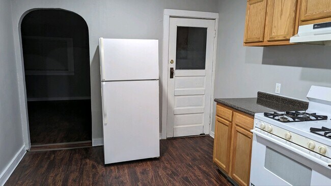 Foto del edificio - 327 Diatreta Ln