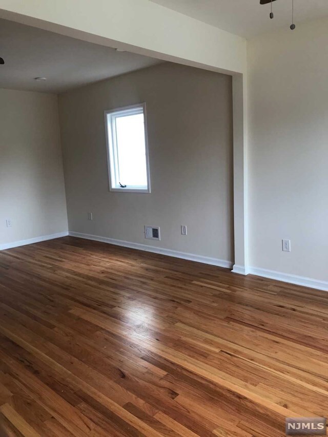 Foto del edificio - 624 New Jersey Ave