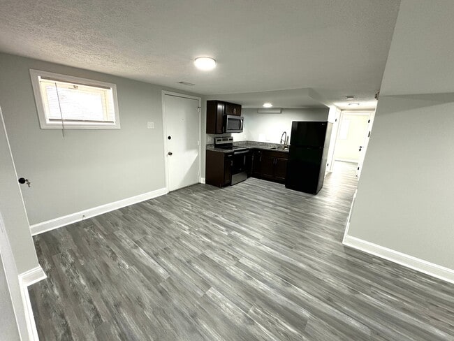 Foto del edificio - 5511 Henderson Way