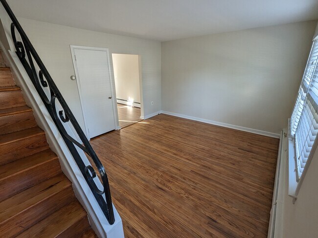 Foto del edificio - 301 Trenton Ave