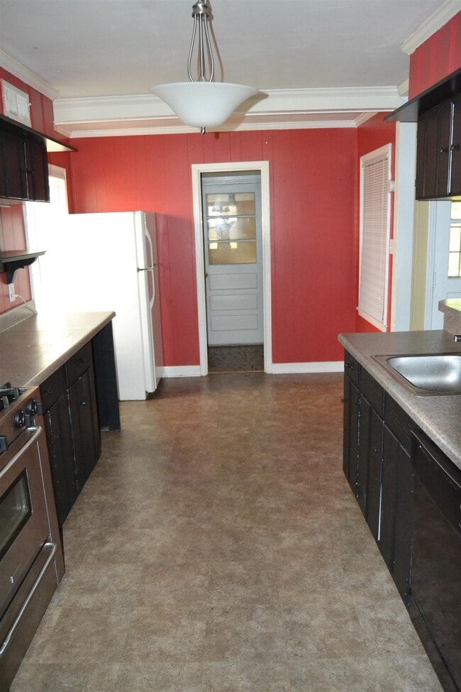 Building Photo - 1606 Sterling Dr