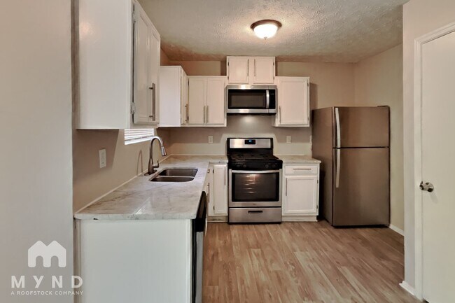 Foto del edificio - 5531 Downs Way