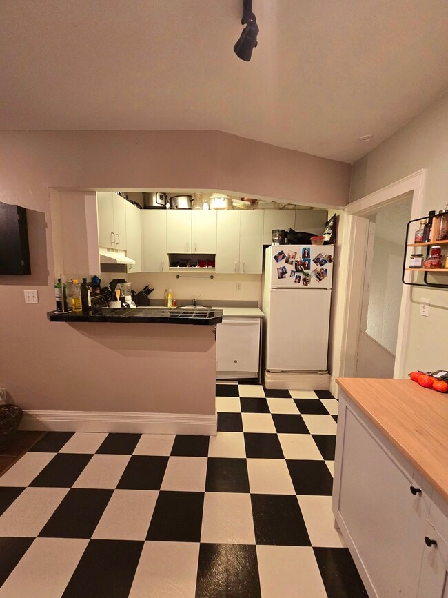 Photo du bâtiment - 184 Broadway Av