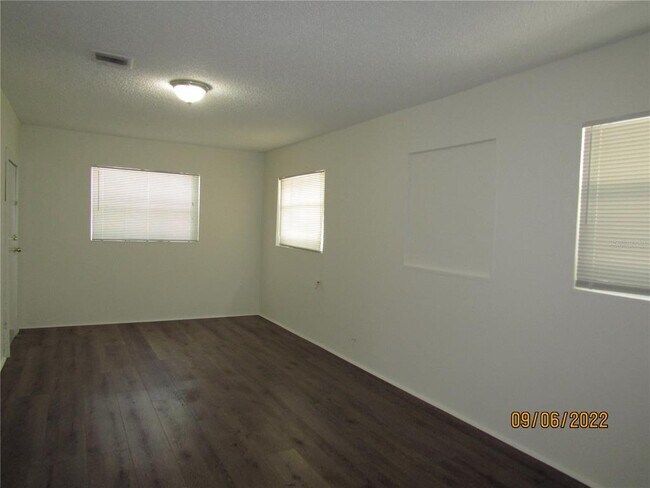 Foto del edificio - 3611 E Clifton St