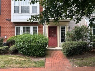 Building Photo - 24 Buttonwood St