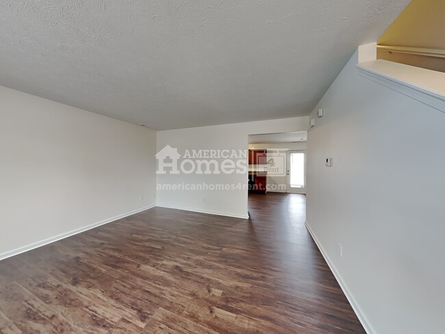Building Photo - 6154 N Woodhaven Drive