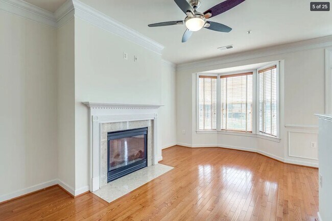 Foto del edificio - 2458 Curie Ct