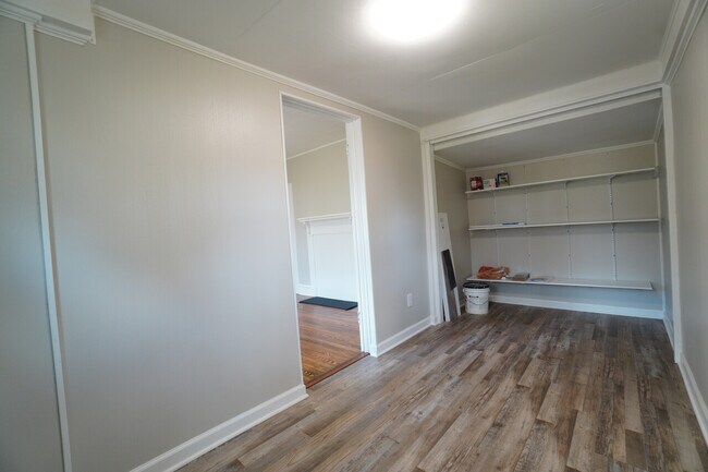 Building Photo - 2840 Cardinal Ln