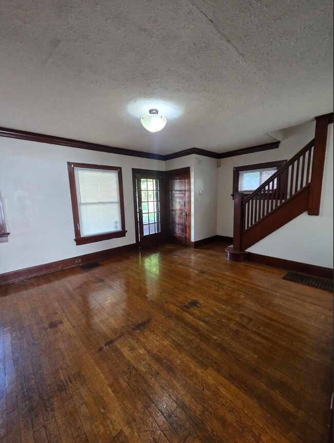 Foto del edificio - 1118 Grafton Ave