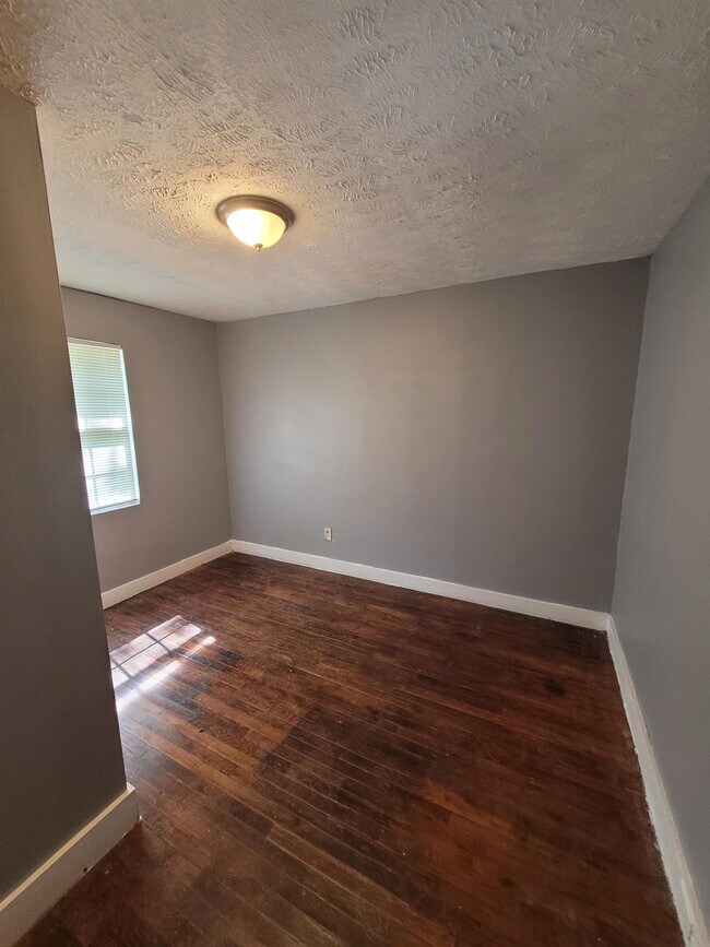 Foto del edificio - 240 Wadley St NW