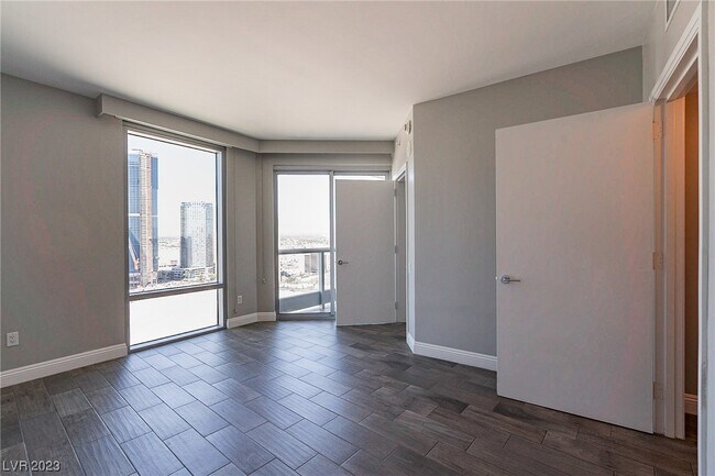 Foto del edificio - 222 Karen Ave