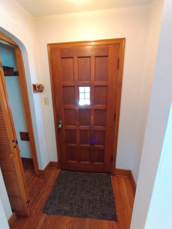 Foto del edificio - 2116 S Clinton St