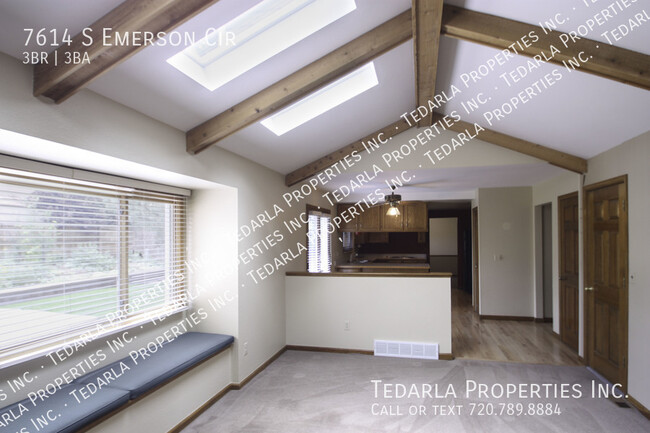 Building Photo - 7614 S Emerson Cir