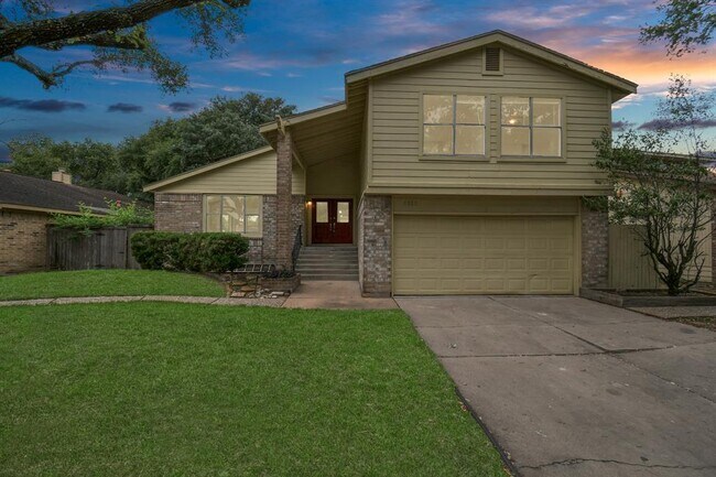 Foto del edificio - 5115 Gladeside Dr