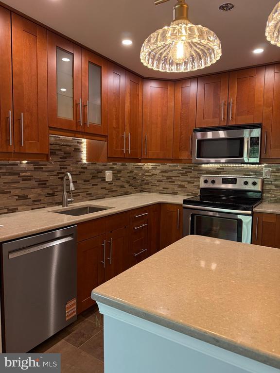 Foto del edificio - 46 Woodbine Ct