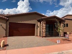 Building Photo - 3946 Positano Pl