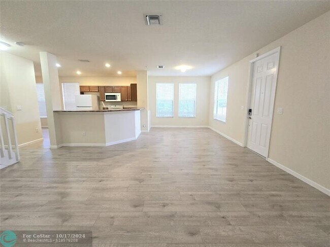 Building Photo - 4786 Monarch Way