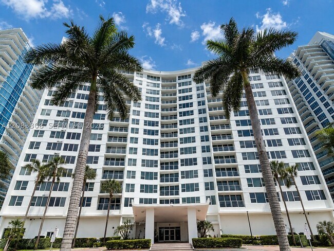Foto del edificio - 3505 S Ocean Dr