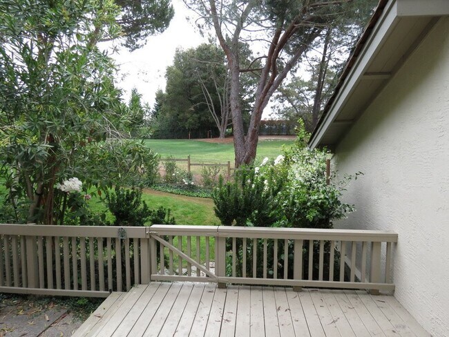 Foto del edificio - Close To Stanford University  3BR/2+1BA - Menlo Park