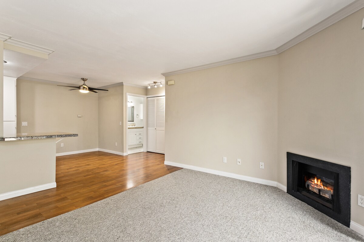 Primary Photo - 224 Woodland Pkwy