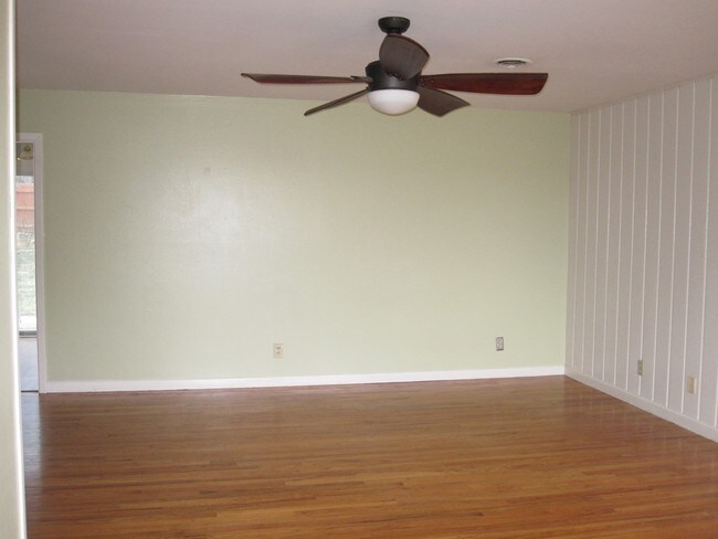 Foto del edificio - 2716 Nebraska Street