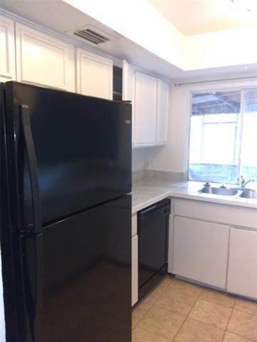 Foto del edificio - 733 Arrowhead Cir