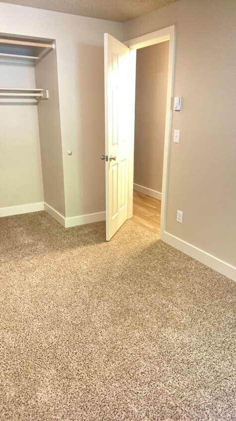 Foto del edificio - (946) 2790-C - Beautiful Updated 2-bedroom...