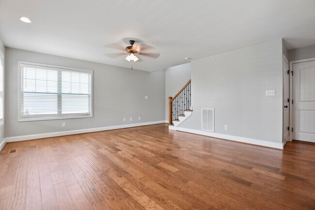 Foto del edificio - Pet Friendly Four Bedroom!