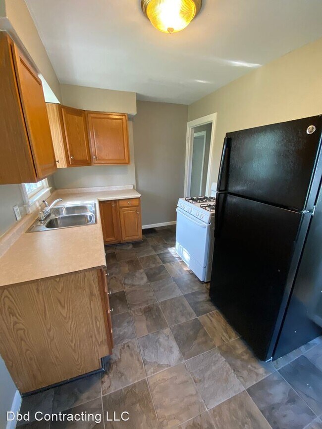 Building Photo - 3 br, 1 bath House - 4013 Monroe St