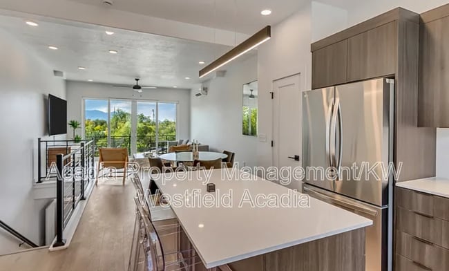 Foto del edificio - 4186 S Main St