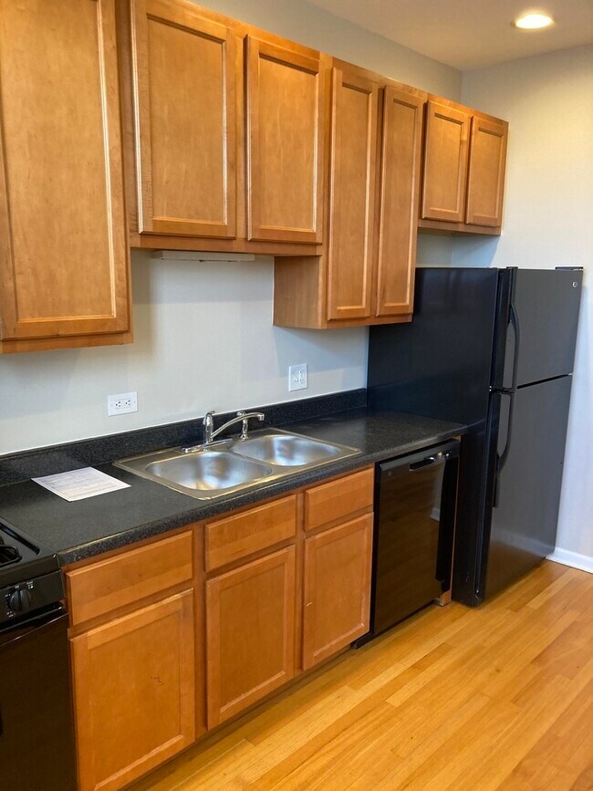 Foto del edificio - 4042 S Calumet Ave