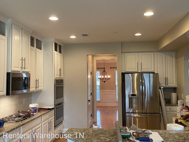 Building Photo - 205 Cooper Ledge Cir