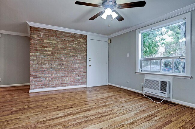 Building Photo - 2148 Harold St
