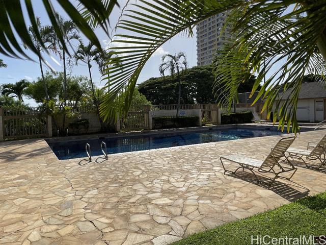 Building Photo - 1060 Kamehameha Hwy