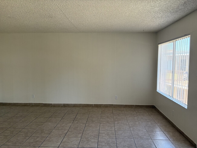 Foto del edificio - 14125 Coteau Dr
