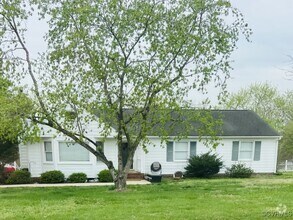 Building Photo - 6415 Chenault Way