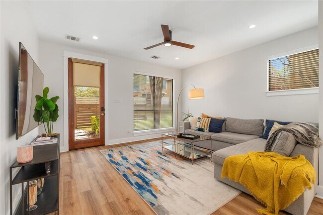 Foto del edificio - 4124 Valley View Rd