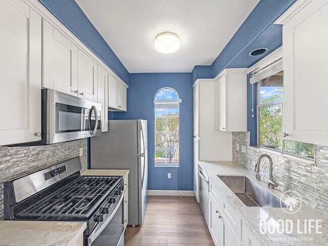 Foto del edificio - Single-Level Mira Mesa Condo with Balcony, AC & Garage Parking