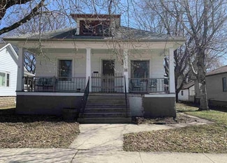 Building Photo - 319 S Maple Ave