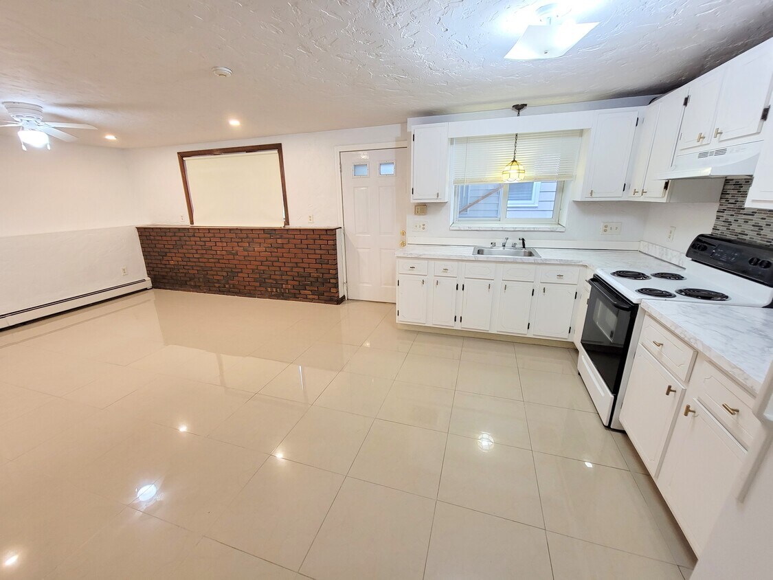 Foto principal - 218 Conant St