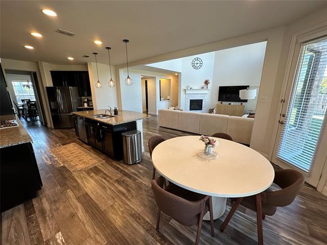 Building Photo - 5109 Rosewood Ln