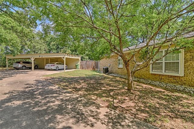 Foto del edificio - 4817 Woodland Park Blvd