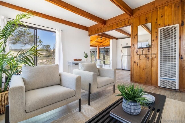 Building Photo - 3856 Via del Mar
