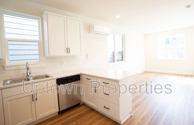Foto del edificio - 7770 SW Bonita Rd