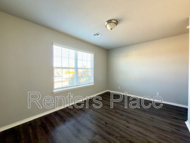 Foto del edificio - 6018 E 147th St S